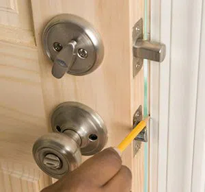 Community Locksmith Store Norwalk, CT 203-893-4232 - unlock-door